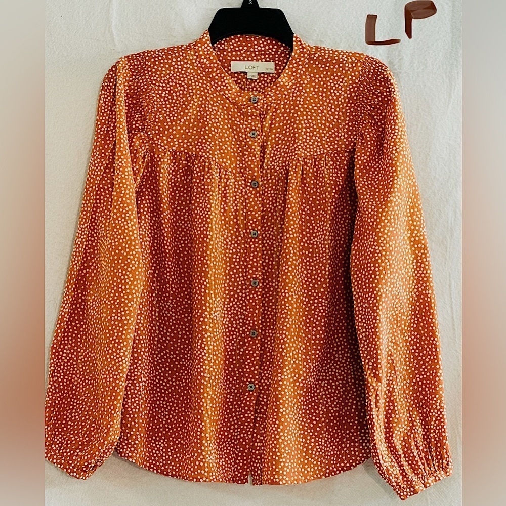 LADIES BURNT ORANGE TOP WITH WHITE POLKA DOTS